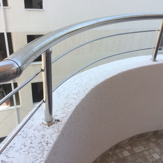 Увеличение высоты балконного ограждения